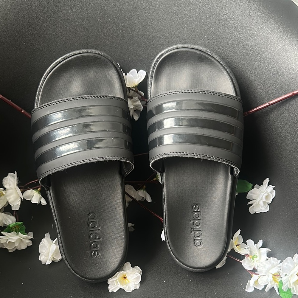 Adidas Platform Black Slide Sandals Modern Minimalist Design, So comfy - Picture 1 of 5
